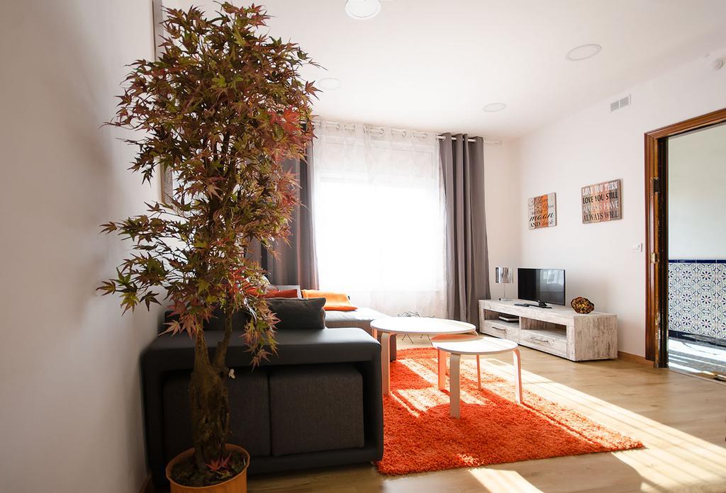 Oscar Apartments Estacion Sitges Bagian luar foto