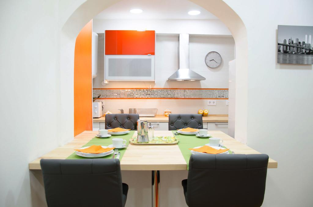 Oscar Apartments Estacion Sitges Bagian luar foto
